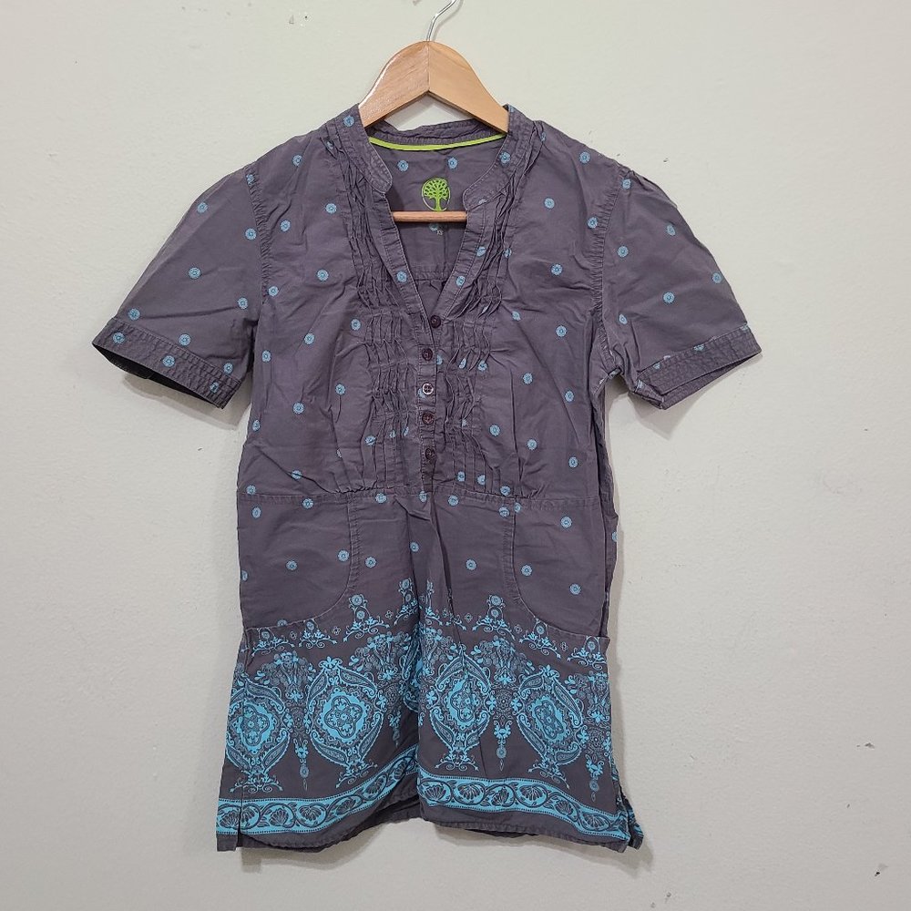 Healing Hand Ruffled Gray/Blue Scrub Top X-small